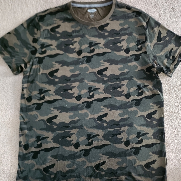 Army tshirt - Picture 2 of 3